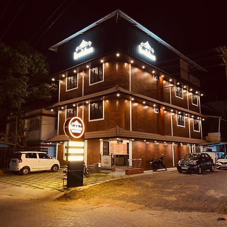 Kovilakam Achutham Гуруваюр Экстерьер фото